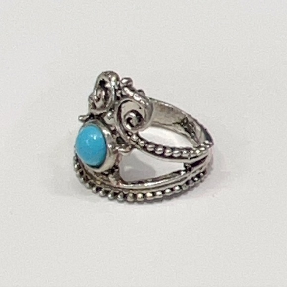 Western Vintage Like Faux Turquoise Stone color Silver plated Ring - Picture 2 of 3